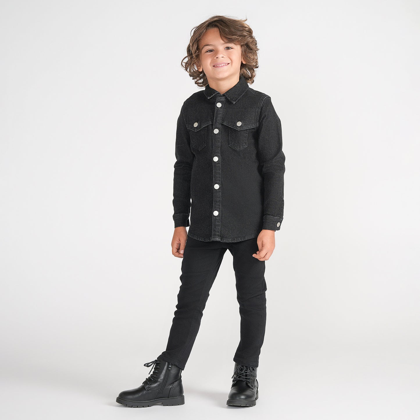 DENIM BUTTON DOWN SHIRT