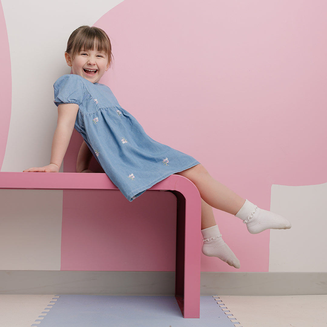 SHORT SLEEVES EMBROIDERED FLOWER DRESS