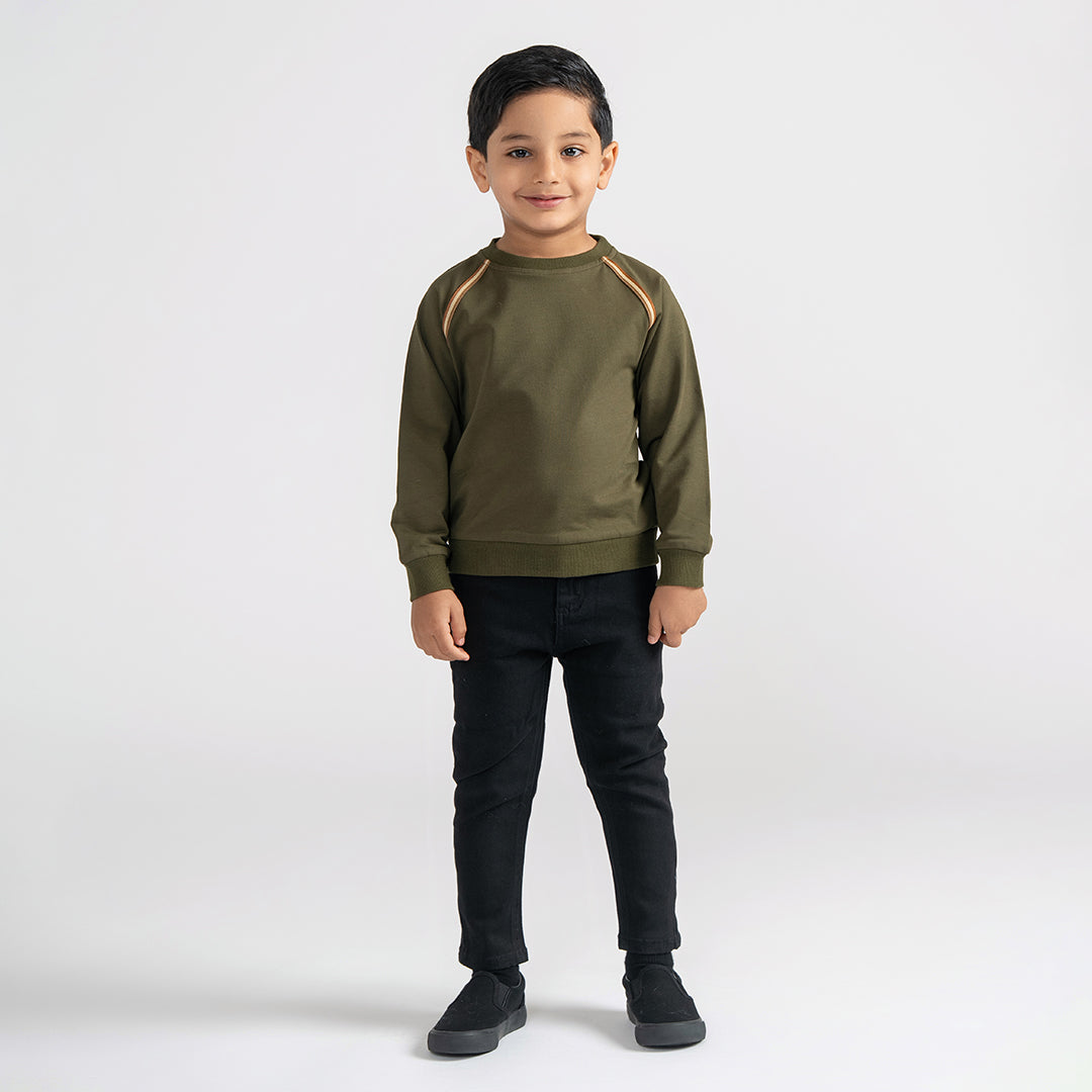 STRIPE TRIM SWEATSHIRT