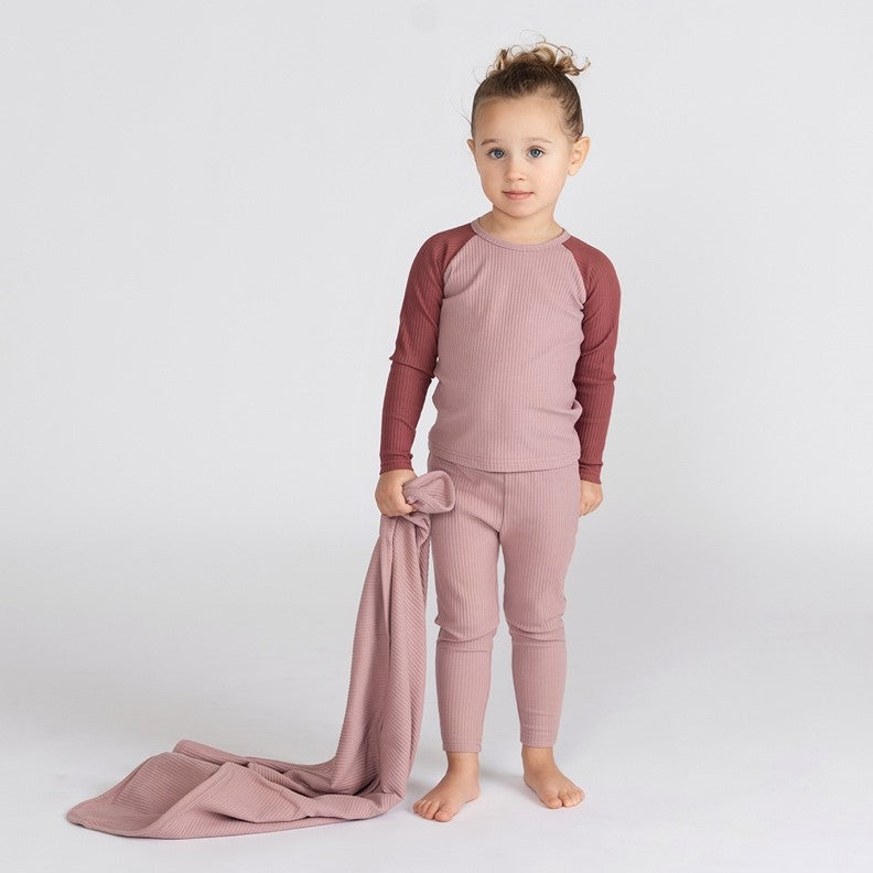 RIBBED RAGLAN PAJAMAS