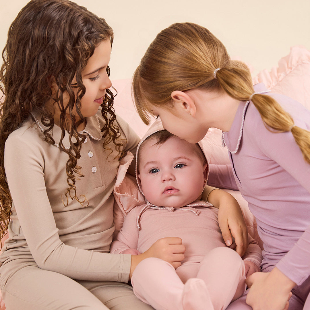 SCALLOPED TRIM FOOTIE