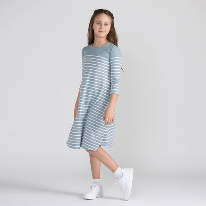 3/4 SLEEVES STRIPED FLAIRY DRESS